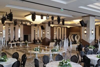 Deluxe Wedding House