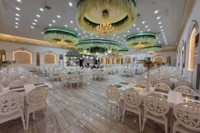 Ekselans Plaza