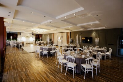 Pars Pool Wedding