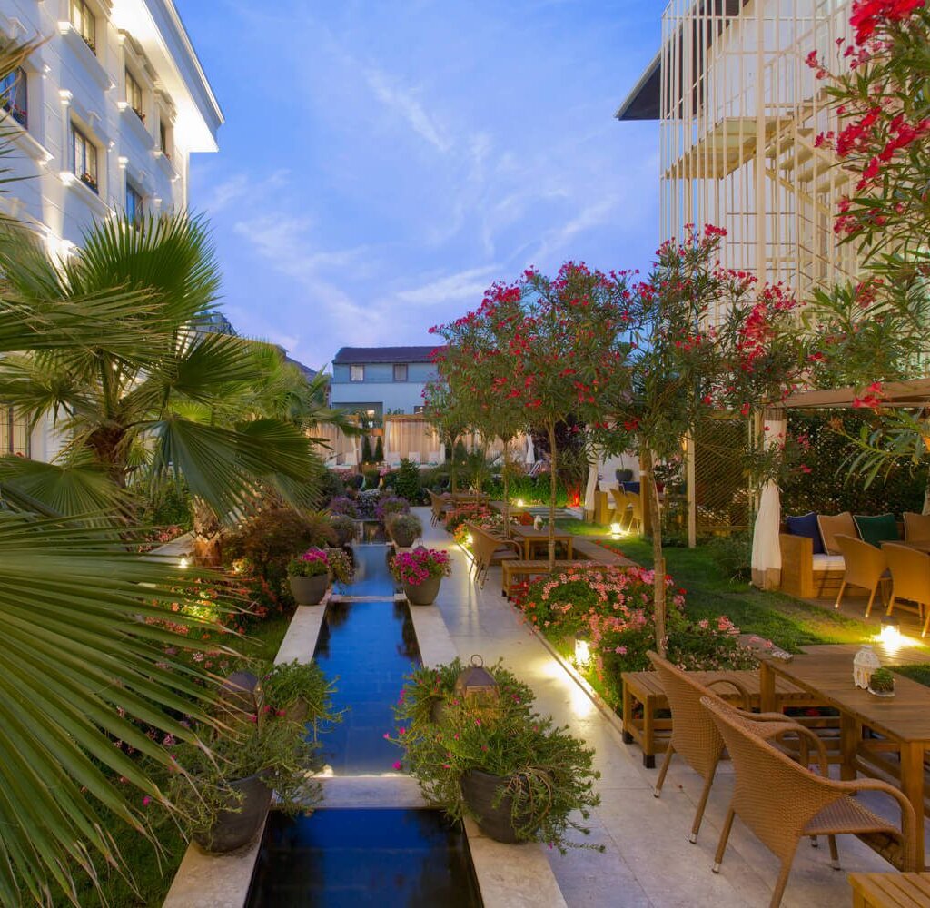 sura design hotel & suites