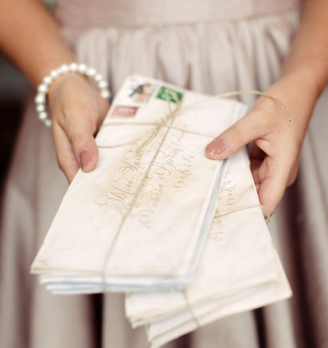 Düğün davetiyeleri sunumu