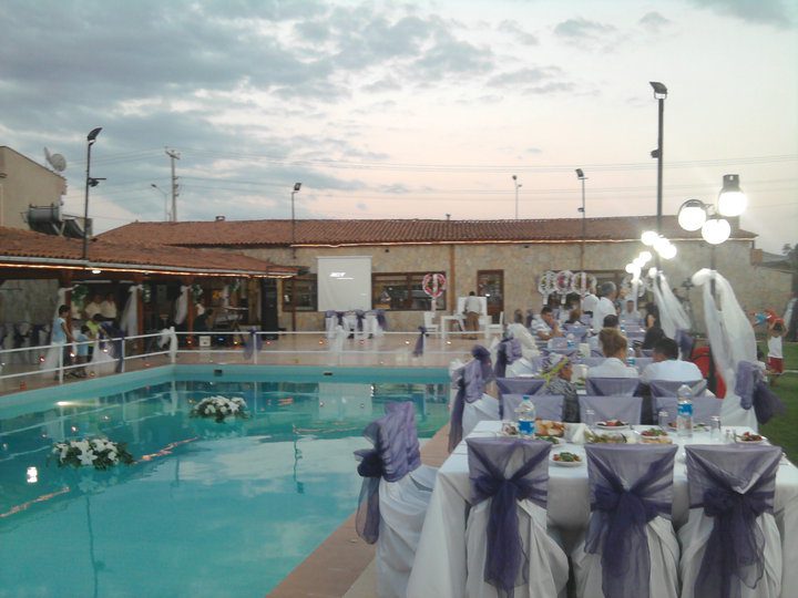 caravan camping kır düğünü