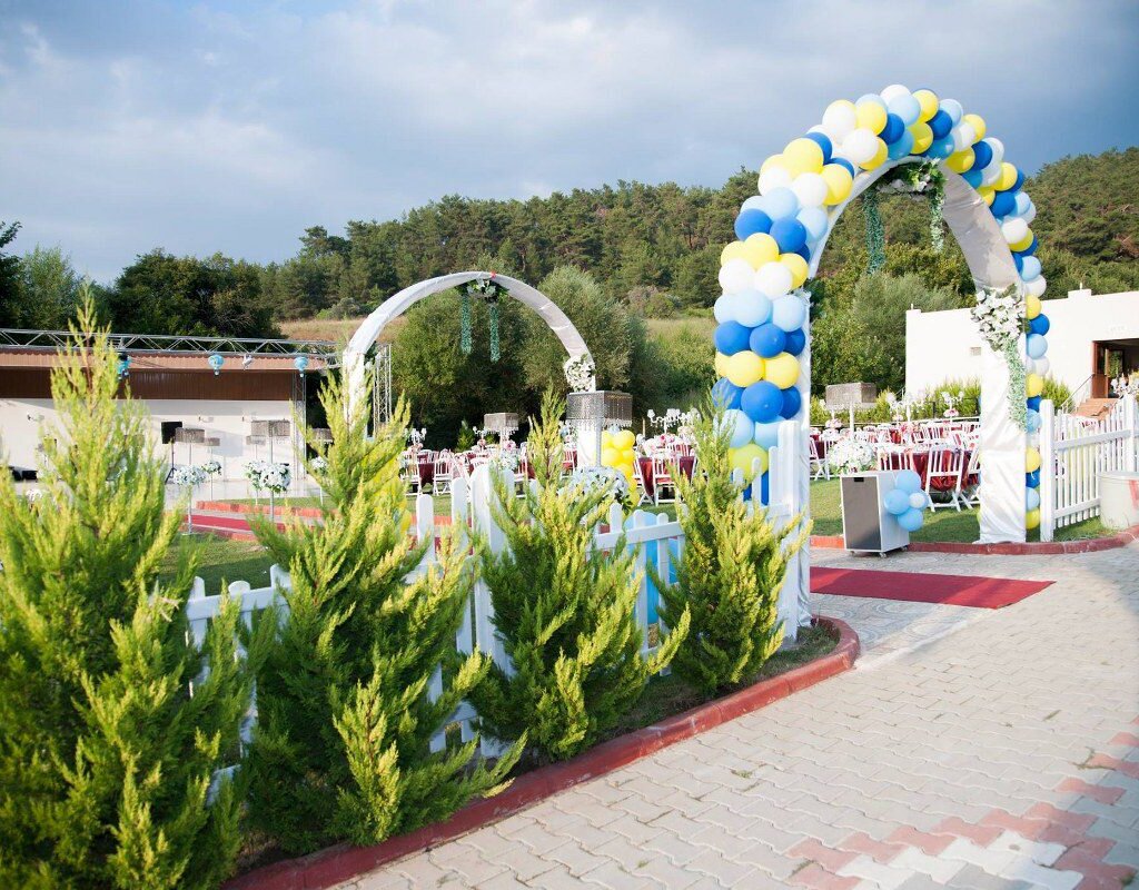 karabel beyzade restaurant ve kır düğünü