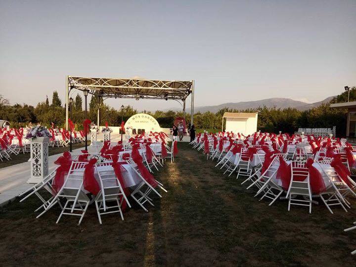 gümüş garden kır düğünü