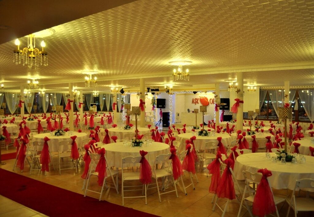 i̇zmir kapalı düğün salonları: yağmur soğuk vız gelir