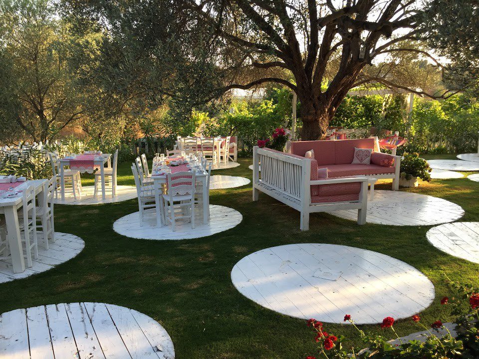 zeytinaltı alaçatı