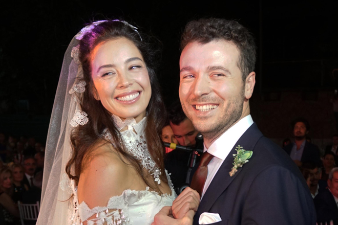 azra akın gelin saçı