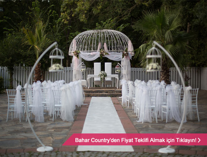 Yemyeşil dağın arkasından batan
güneş