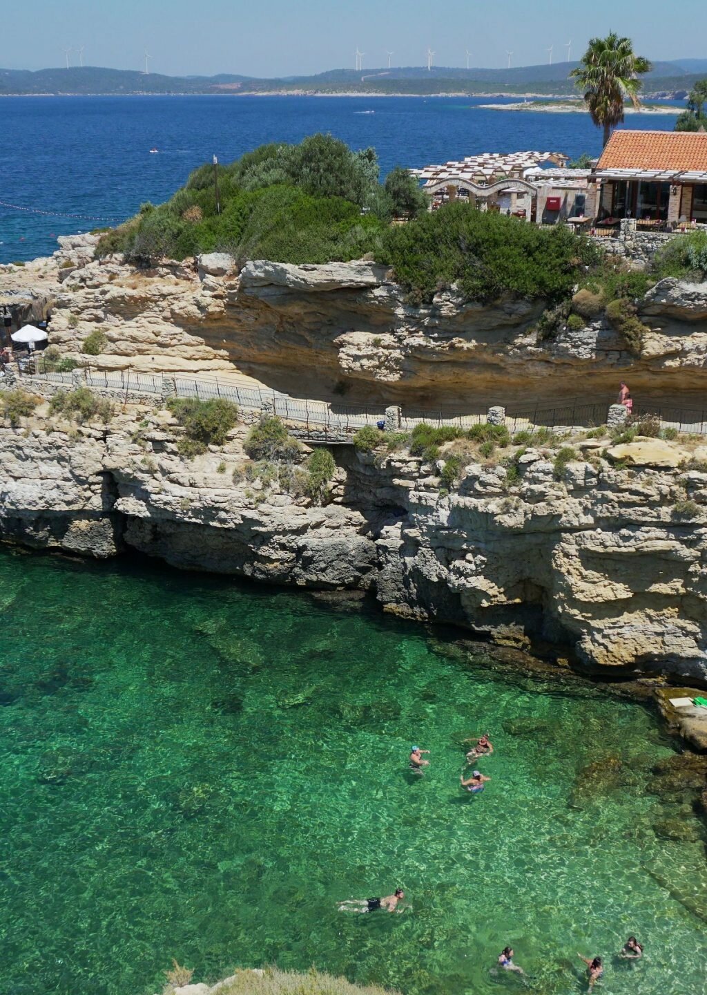 club resort atlantis