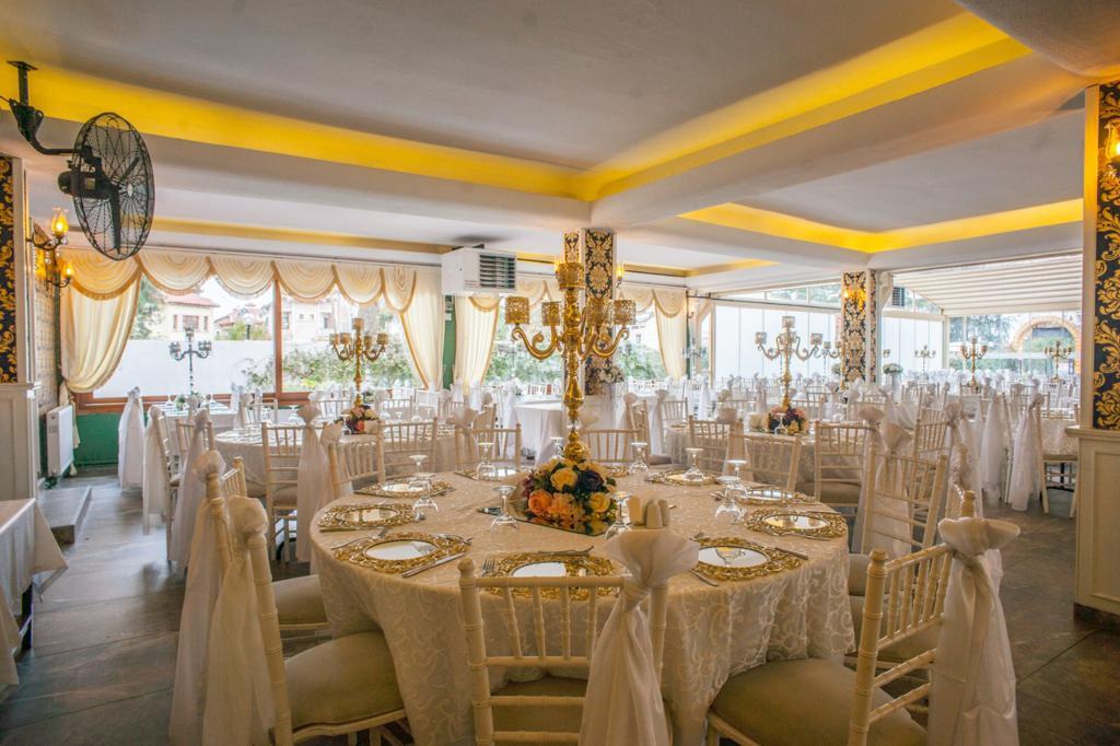 adli-restaurant_NZgPtWze