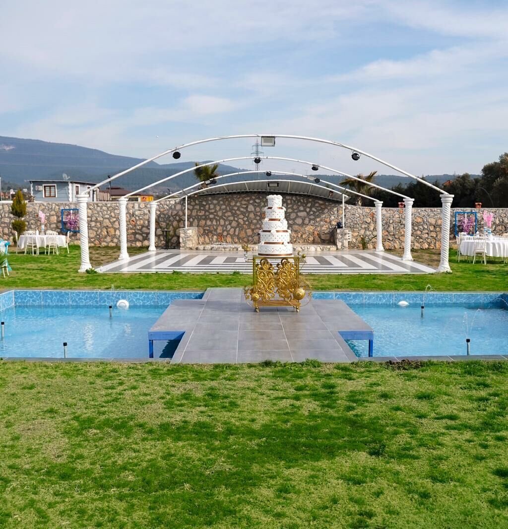 alacati-garden_VFzlGQzK