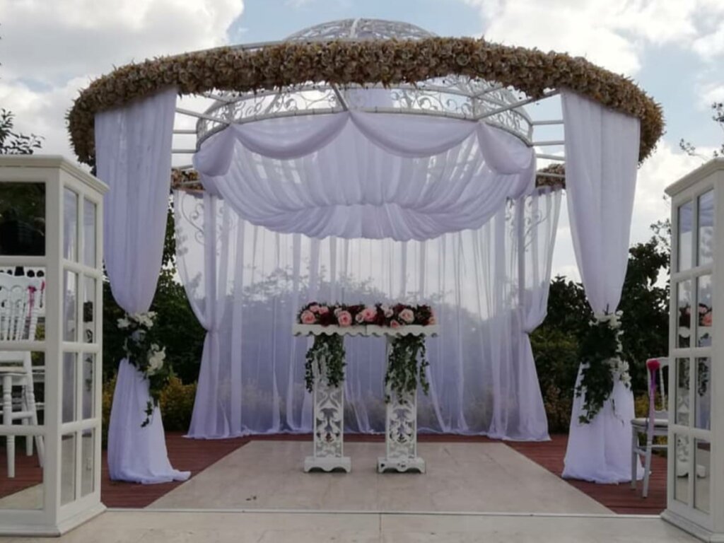 altin-koru-kir-dugunu