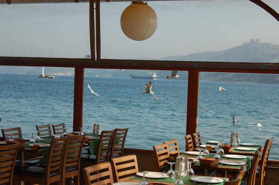 i̇skele davet alanı ve restaurant