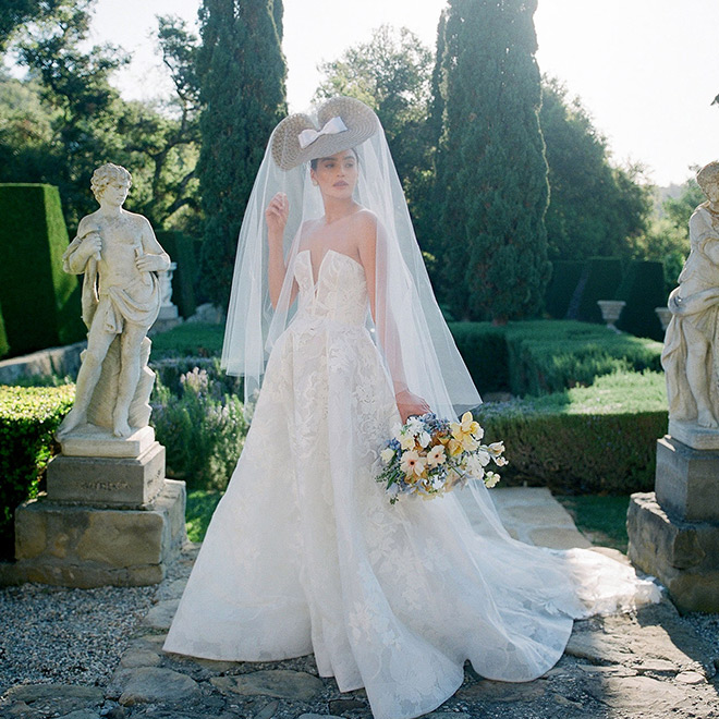 aslan burcu gelinlik modelleri