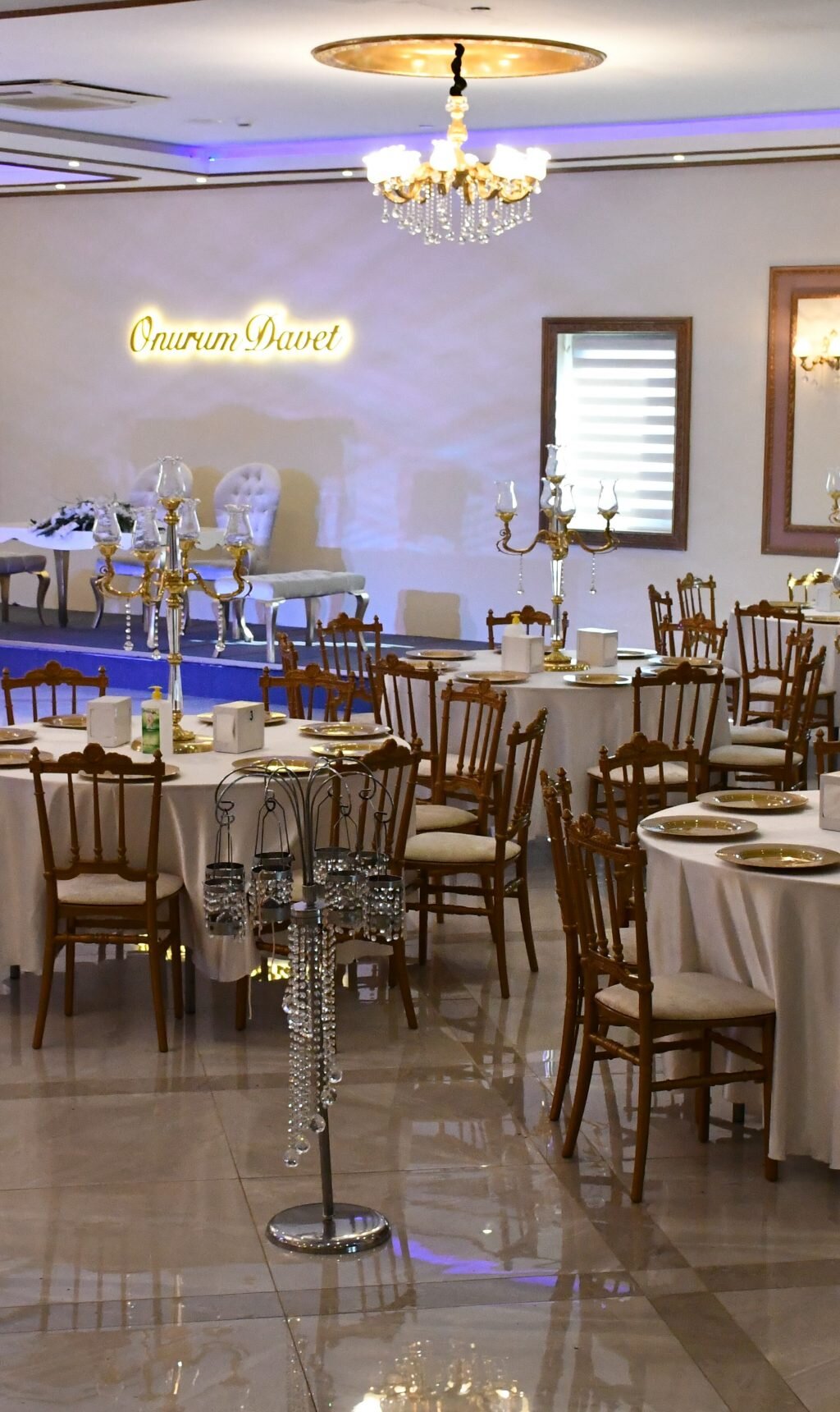 onurum davet gümüş salon