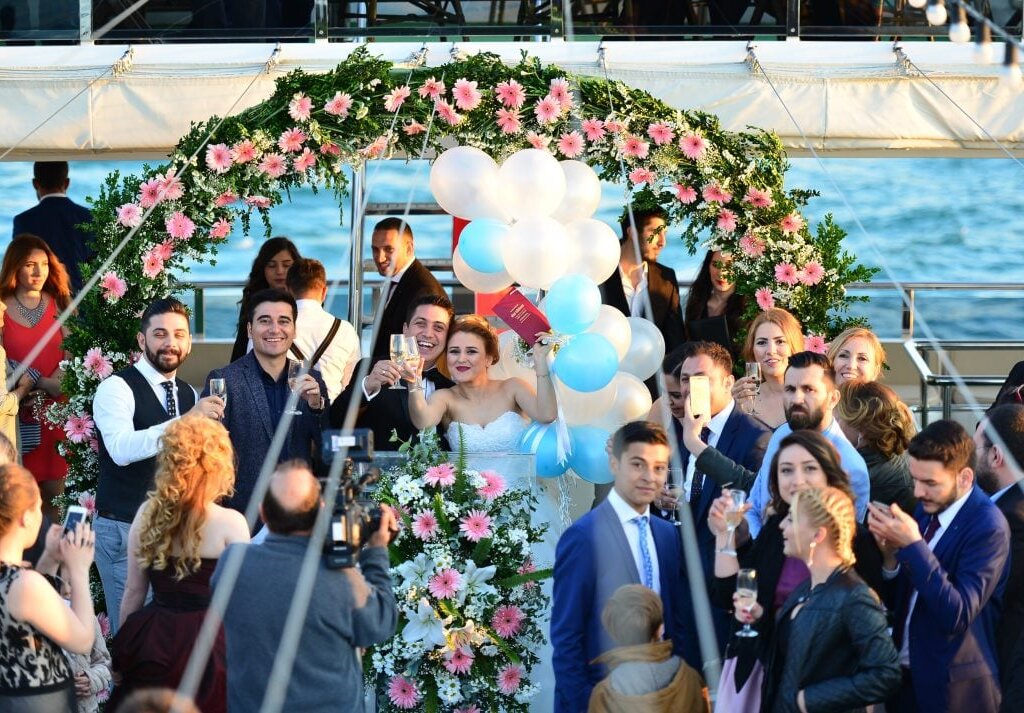 Beyaz Martı İstanbul Tekne Düğünü