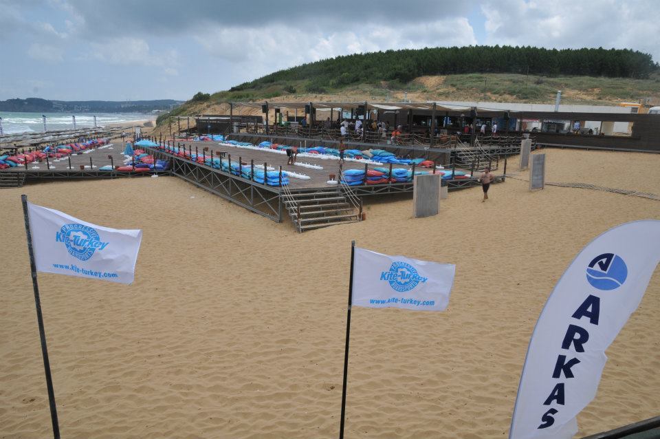 burc-beach-kilyos_jS1LaMZC