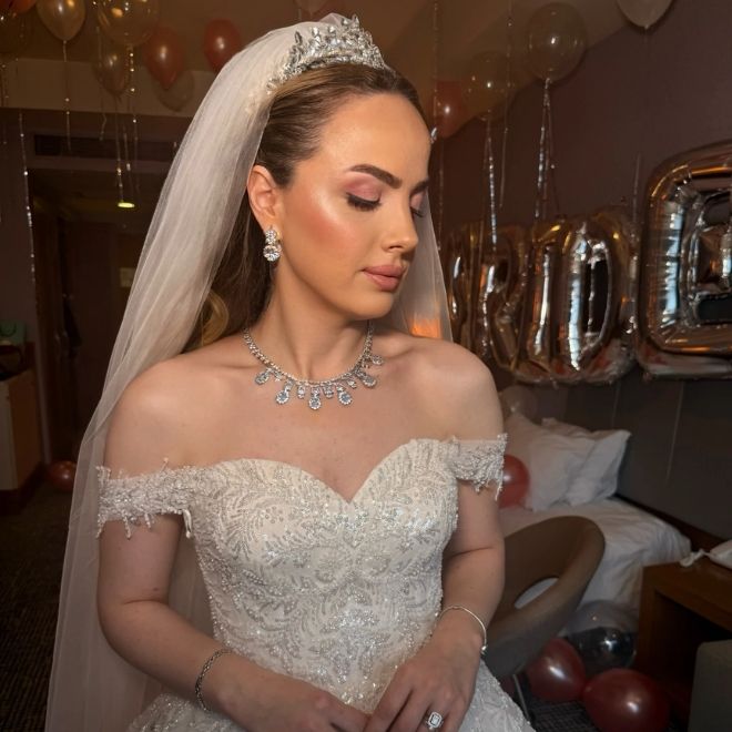 Make-up Artist by Yasemin