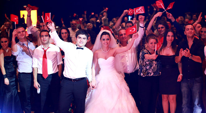 i̇lk gülüşte aşk: gülçin ve cenk