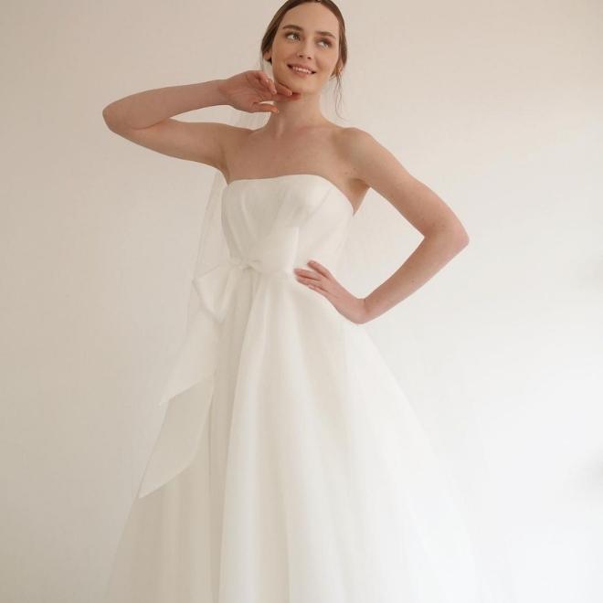 demet özdemir gelinlik