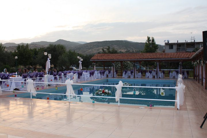 caravan camping kır düğünü