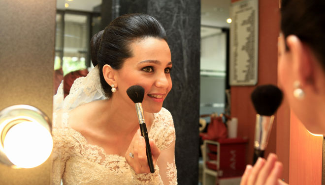 türkiye’nin en çok merak edilen sesi evlendi: elif ve murat