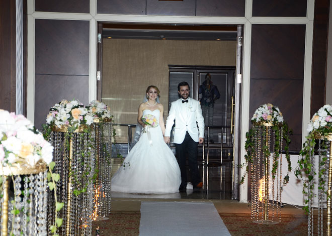 kumsal, dolunay, şampanya, müzik ve bozcaada'da bir evlenme teklifi: esin ve can!