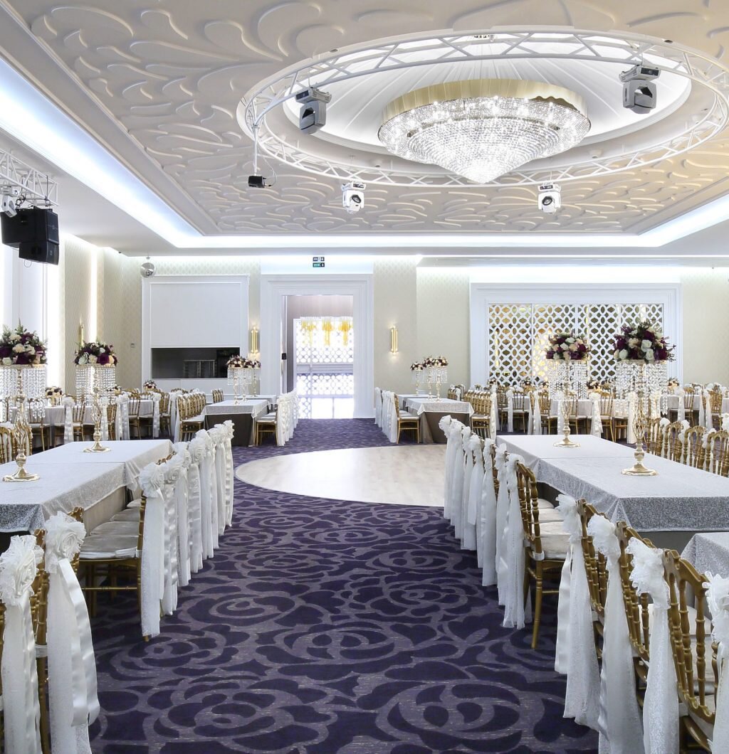 queen wedding convention hall