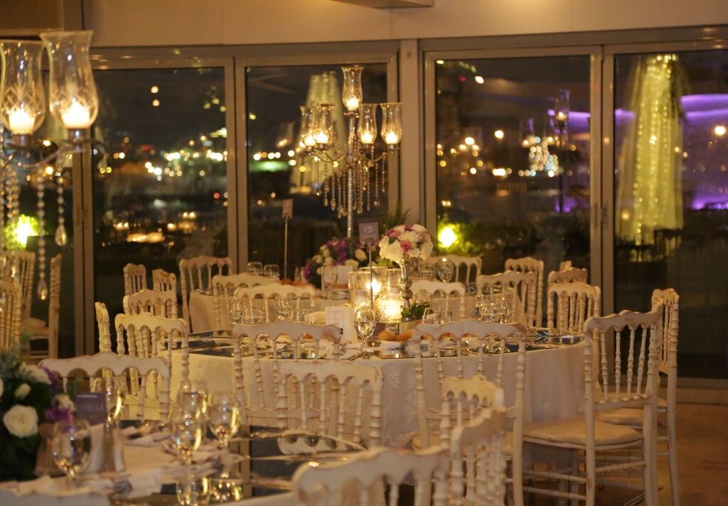 ömür boyu mutluluklar: en i̇yi 8 bayraklı düğün salonu