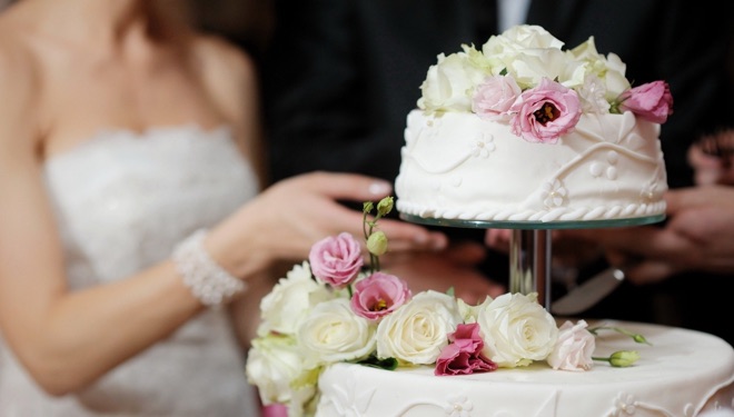nikah şekeri, davetiye ve düğün pastası hakkındaki en iyi tüyolar