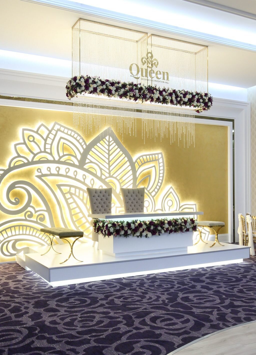 queen wedding convention hall