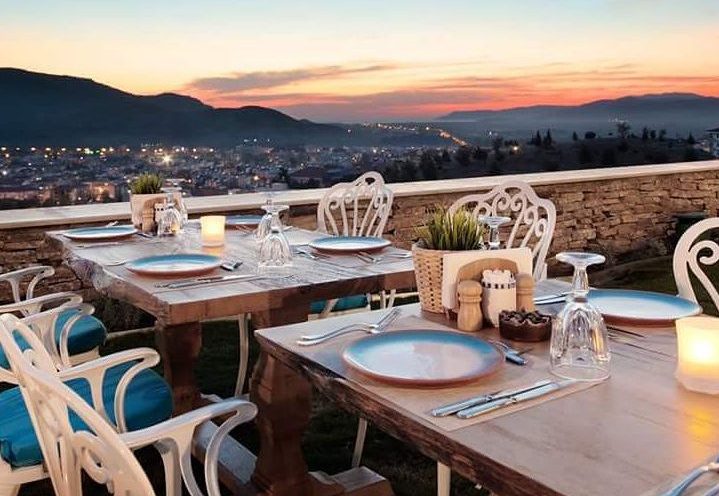 nea efessos – maza kitchen & lounge