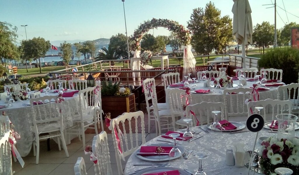 en i̇yi kadıköy düğün salonları ve kır bahçeleri