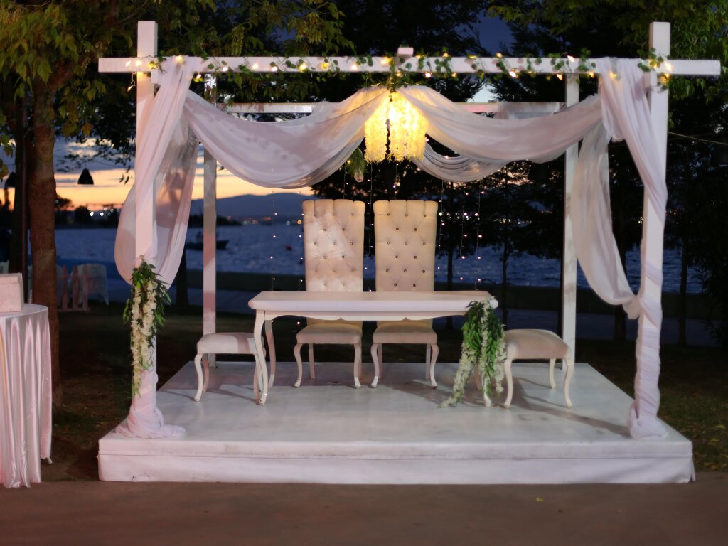 sahil-cafe-restaurant-kir-dugunu