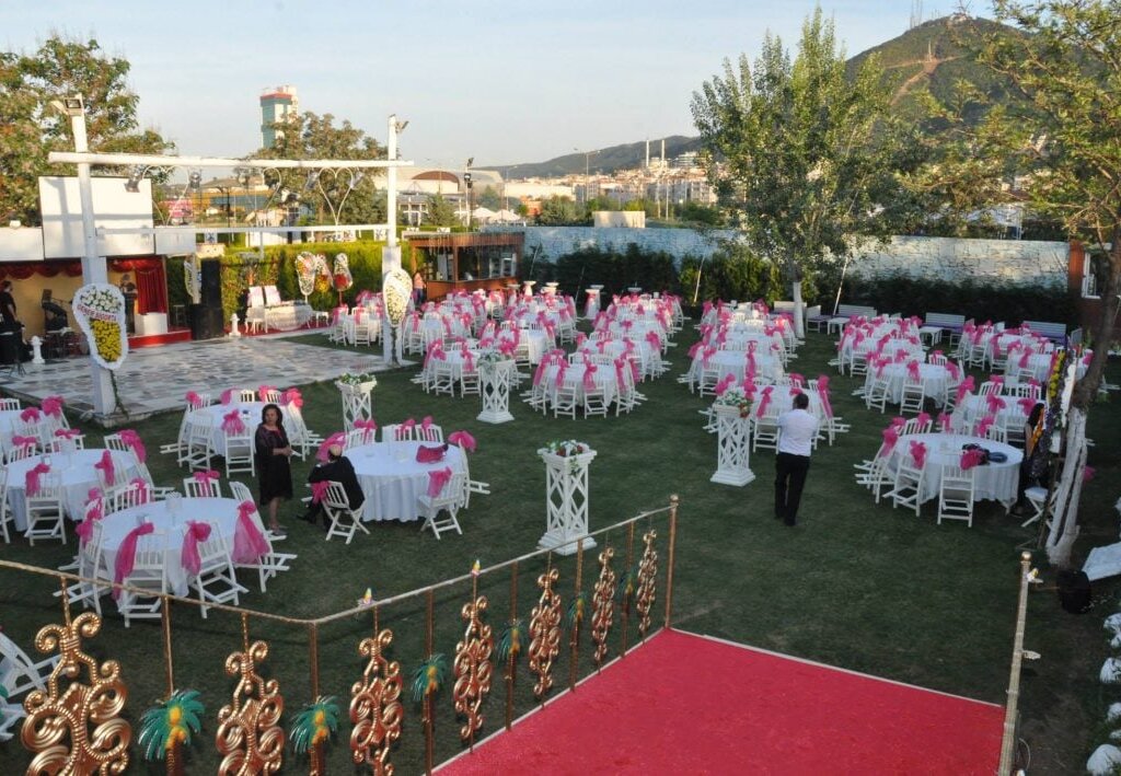 her zevke ve bütçeye uygun en i̇yi i̇nciraltı düğün salonları