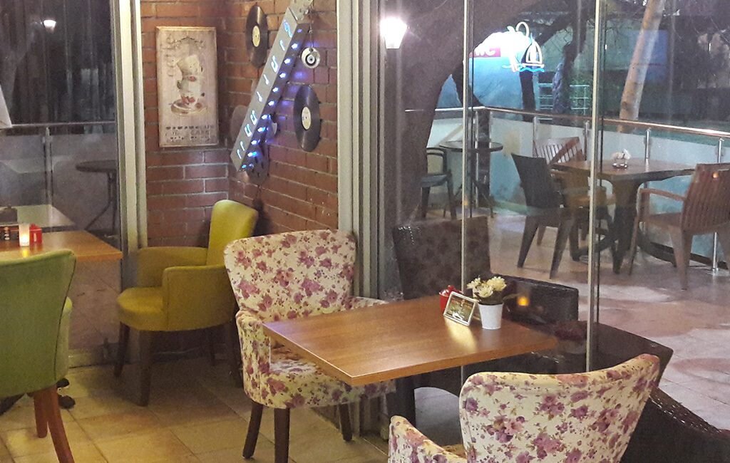 milli park cafe kına salonu