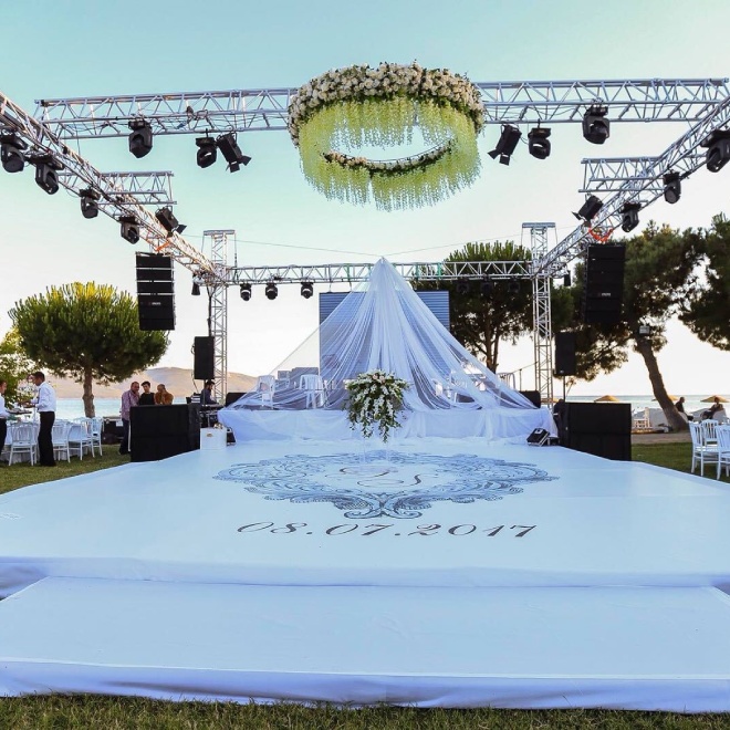 en i̇yisini arayanlara: bahçede nişan organizasyonu fikirleri