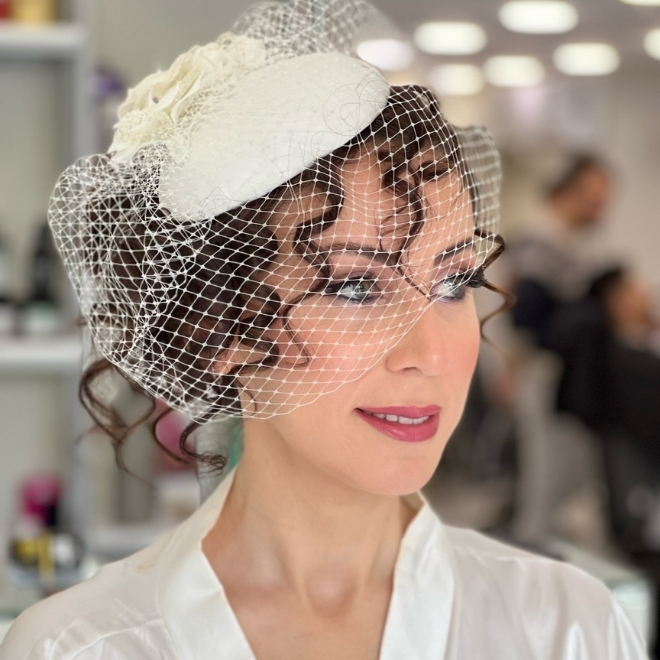 kıvırcık gelin saçı modelleri