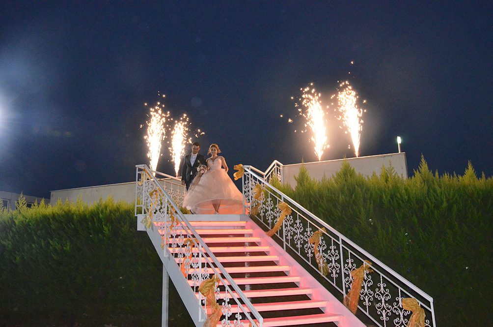 let-s-marry_yYooIY6m