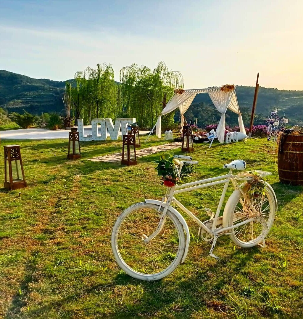 lindos-garden_aXF6AvWy