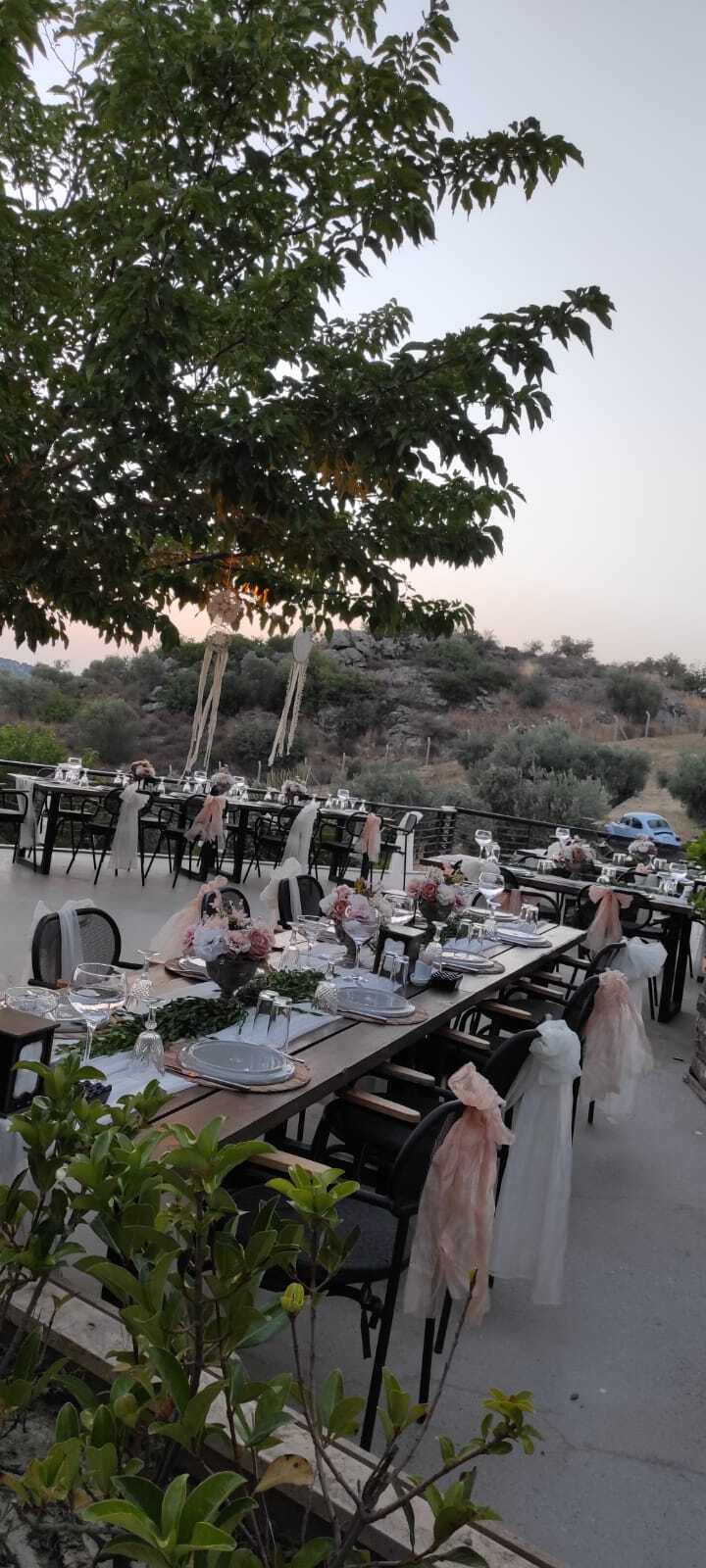 lindos-garden_W5RM0KWI