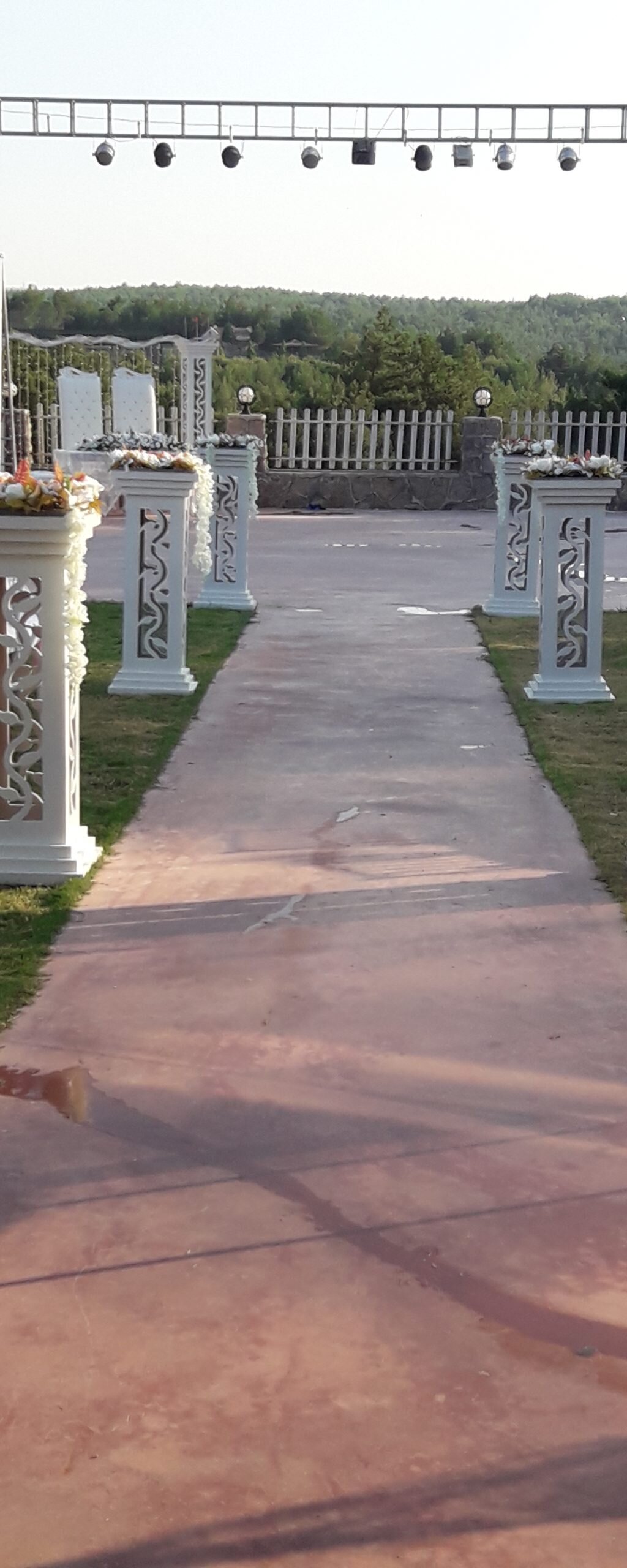 lyra-garden_z9LgY01M