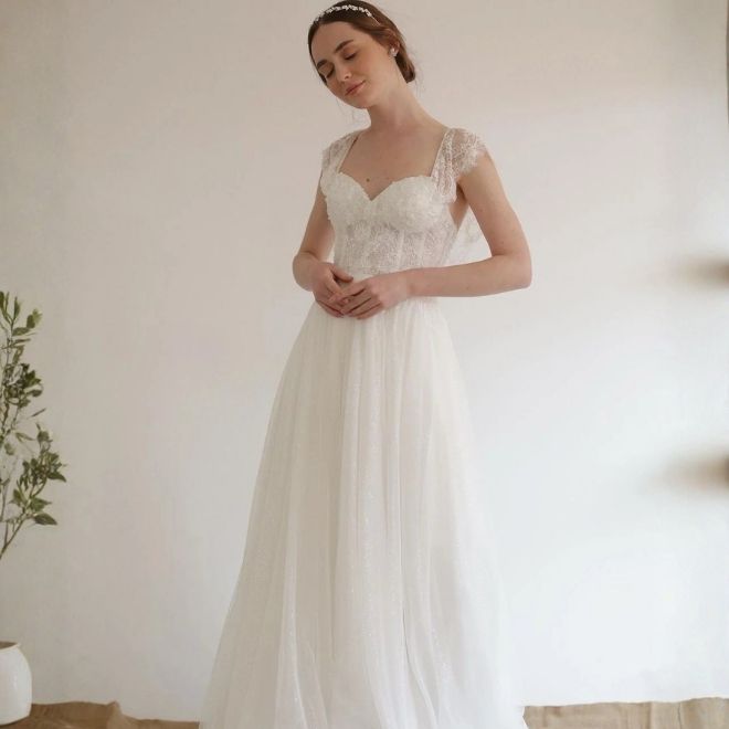 yasemin şefkatli gelinlik