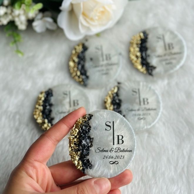 Happy Pink
Wedding Gift &