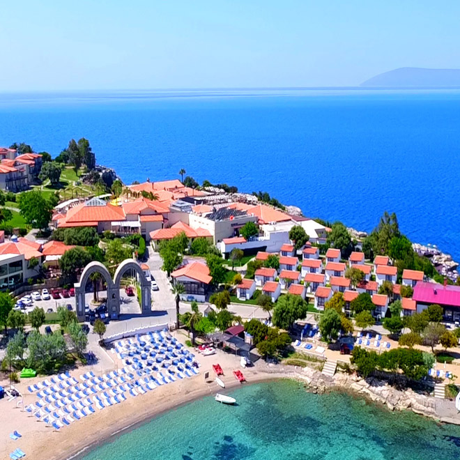 Maya Bistro Hotel Beach