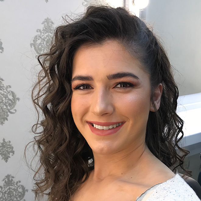 kıvırcık gelin saçı modelleri