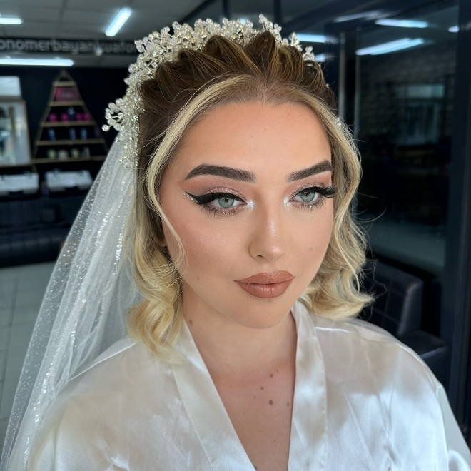 ombreli gelin saçı