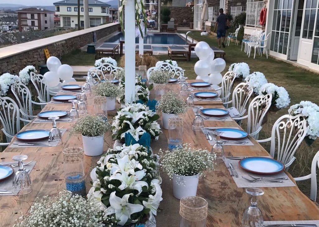 nea efessos – maza kitchen & lounge