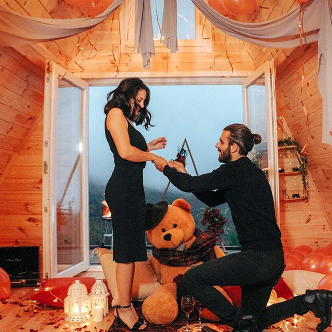 Bungalov Evlilik Teklifi