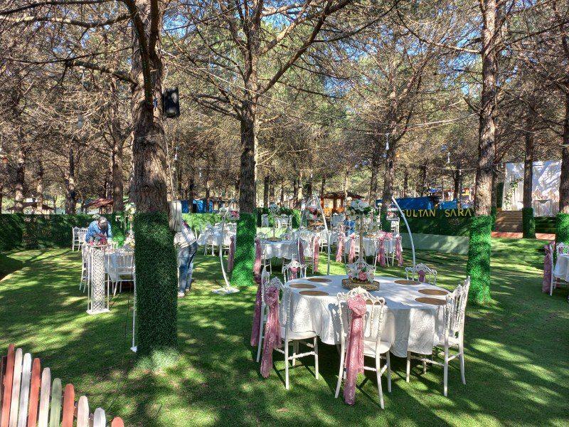 sultan sarayı garden